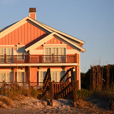 Theres still time to book your perfect fall vacation rental for less.